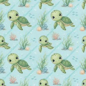 Könnte beinhalten: Ein sich wiederholendes Muster auf hellblauem Hintergrund mit gezeichneten Meeresschildkröten mit grünen Panzern, grünem Seegras, kleiner rosa Koralle und hellen Muscheln. Der Text DreamoraPatterns wiederholt sich diagonal über das Bild.