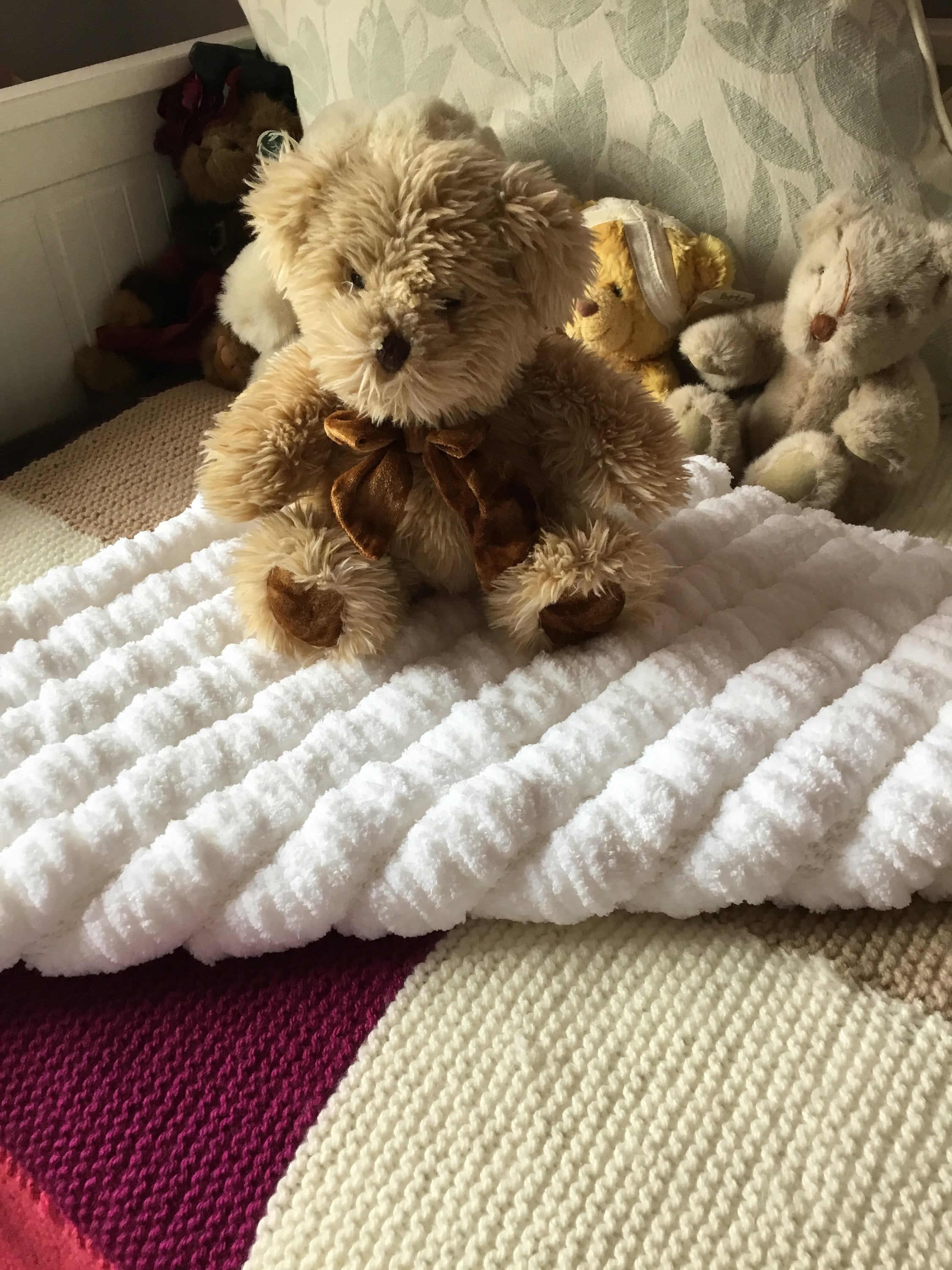 Pretty White Pom Pom Baby Blanket Etsy