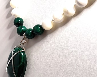 Malachite and Mother of Pearl Pendant Necklace