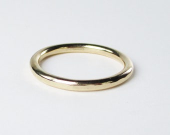 9 Karat Gold Gehämmerter Stapelring - Punzierter Brautschmuck