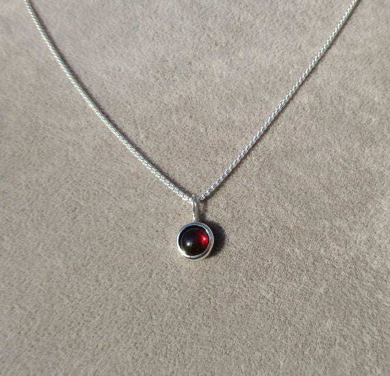 9ct Gold Oval Garnet Pendant D/C Necklace no chain Gift Boxed Made in UK |  eBay