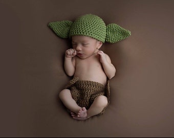 Yoda/Grogu Baby Set (hat, diaper cover)