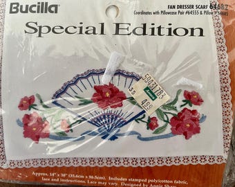 Vintage 1997 Bucilla Dresser Scarf Stamped Crewel Embroidery: Fan & Flowers 14 X 35, #64682