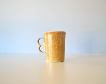 One Bennington Potters Trigger Mug Vermont Pottery Coffee Mugs David Gil Design Mid Century Modern Pottery