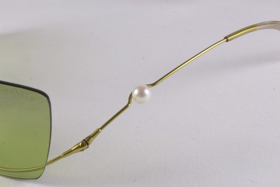 CHANEL Vintage Flexible Rimless Pearl Sunglasses … - image 8