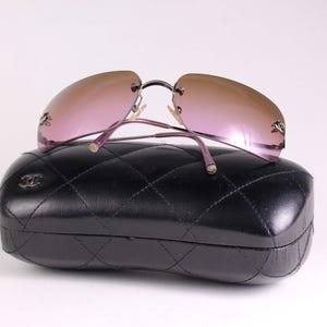 CHANEL Vintage 90&#39;s Sunglasses 4017