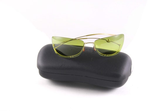 CHANEL Vintage Flexible Rimless Pearl Sunglasses … - image 1