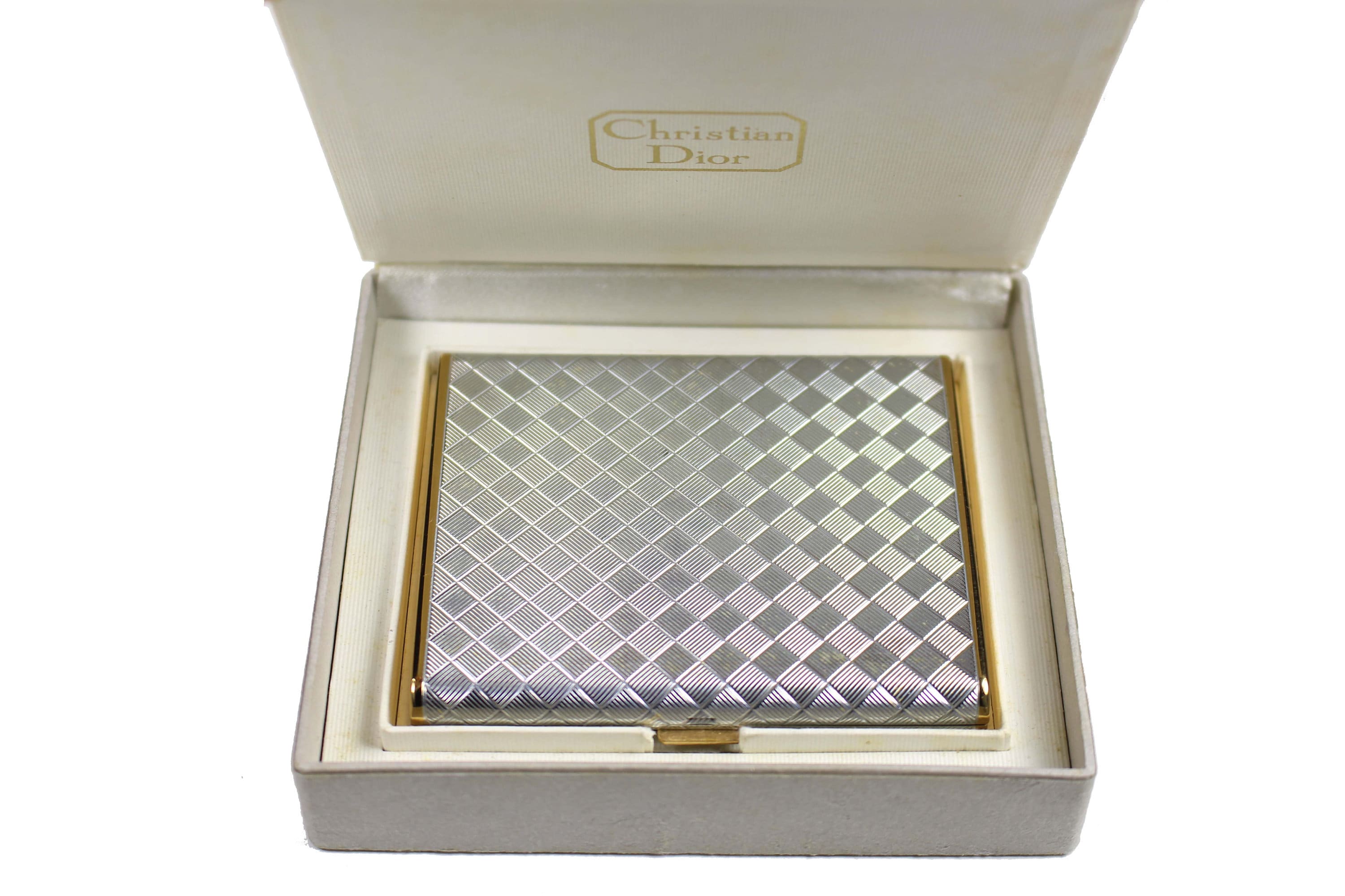 christian dior compact