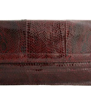 Sac pochette vintage en peau de serpent Bordeaux