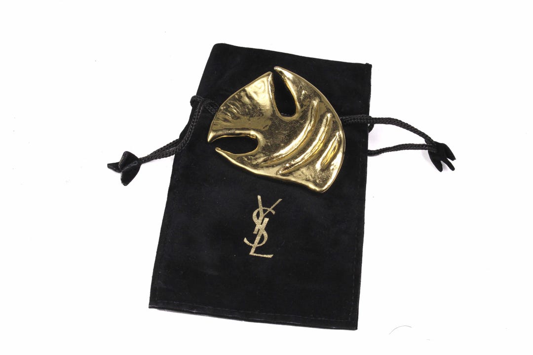 イヴ・サンローランのヴィンテージ ラージ フィッシュ ブローチ