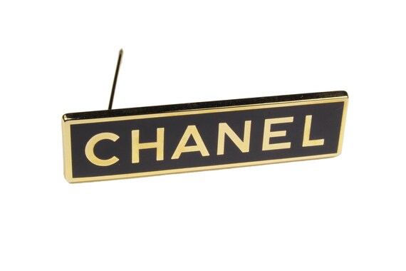 CHANEL Vintage Rectangular Logo Brooch - image 5