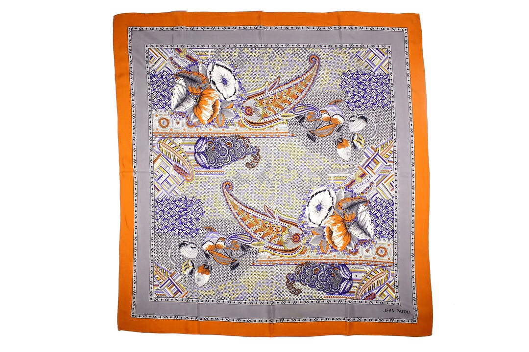 Foulard En Soie JEAN PATOU Vintage - 74x76 Cm - Bleu Et Rouge - Occasion - Accessoire De Luxe
