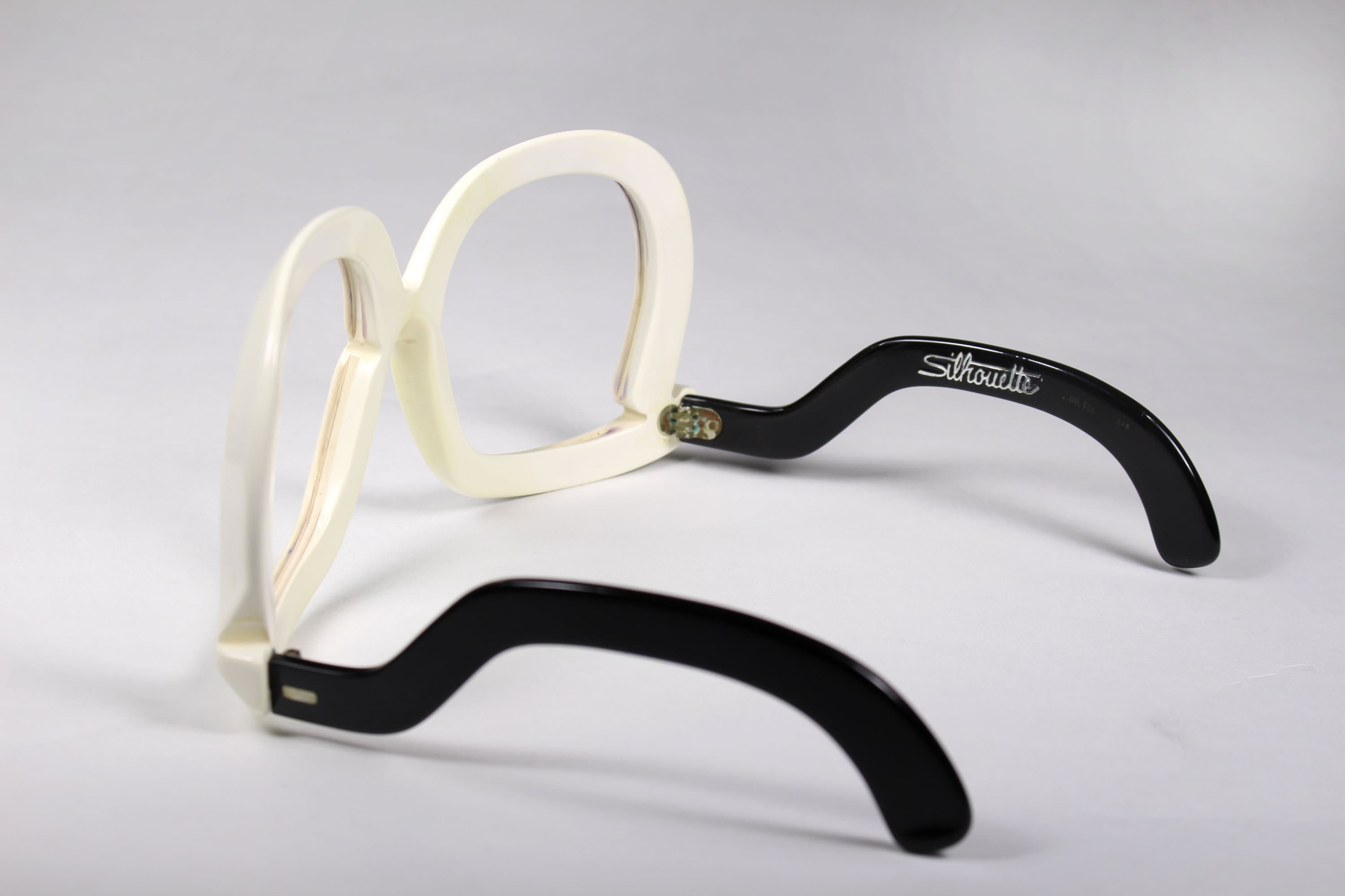 SILHOUETTE Futura Vintage 70