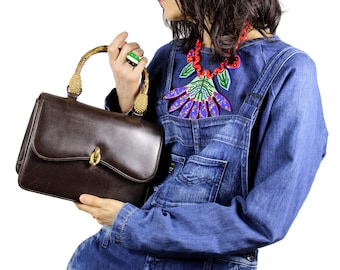 Sac à main en cuir avec poignée décorative en bambou