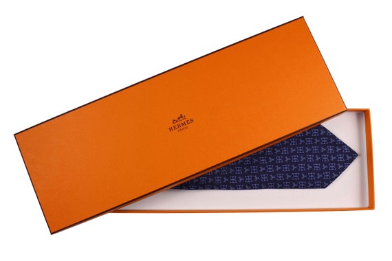 Vintage HERMÈS blue stirrup and horseshoe silk tie