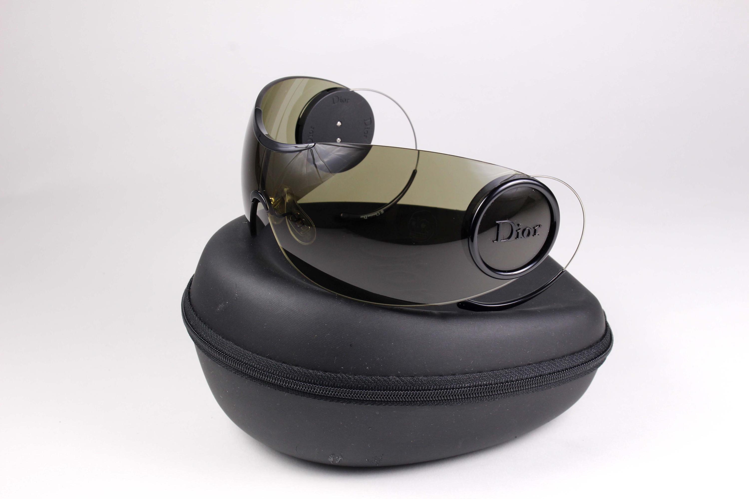 CHRISTIAN DIOR | Vintage 2000\'s Dior Sport 2 Mask Sunglasses Dior Sport 2 010FL – Vintage Frames Company main image 3