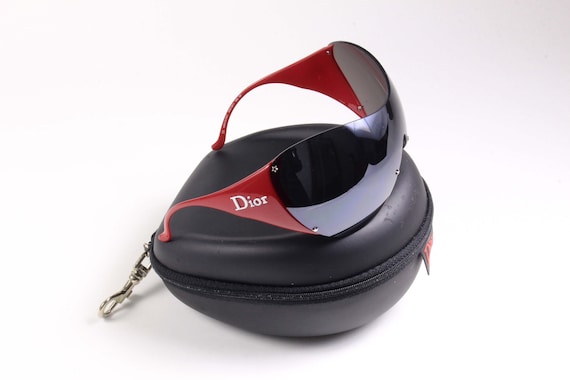 Vintage Dior Sunglasses with Case *cherry red* Christian Dior Cat-Eye Sunglasses Cherry Red Plastic main image 3