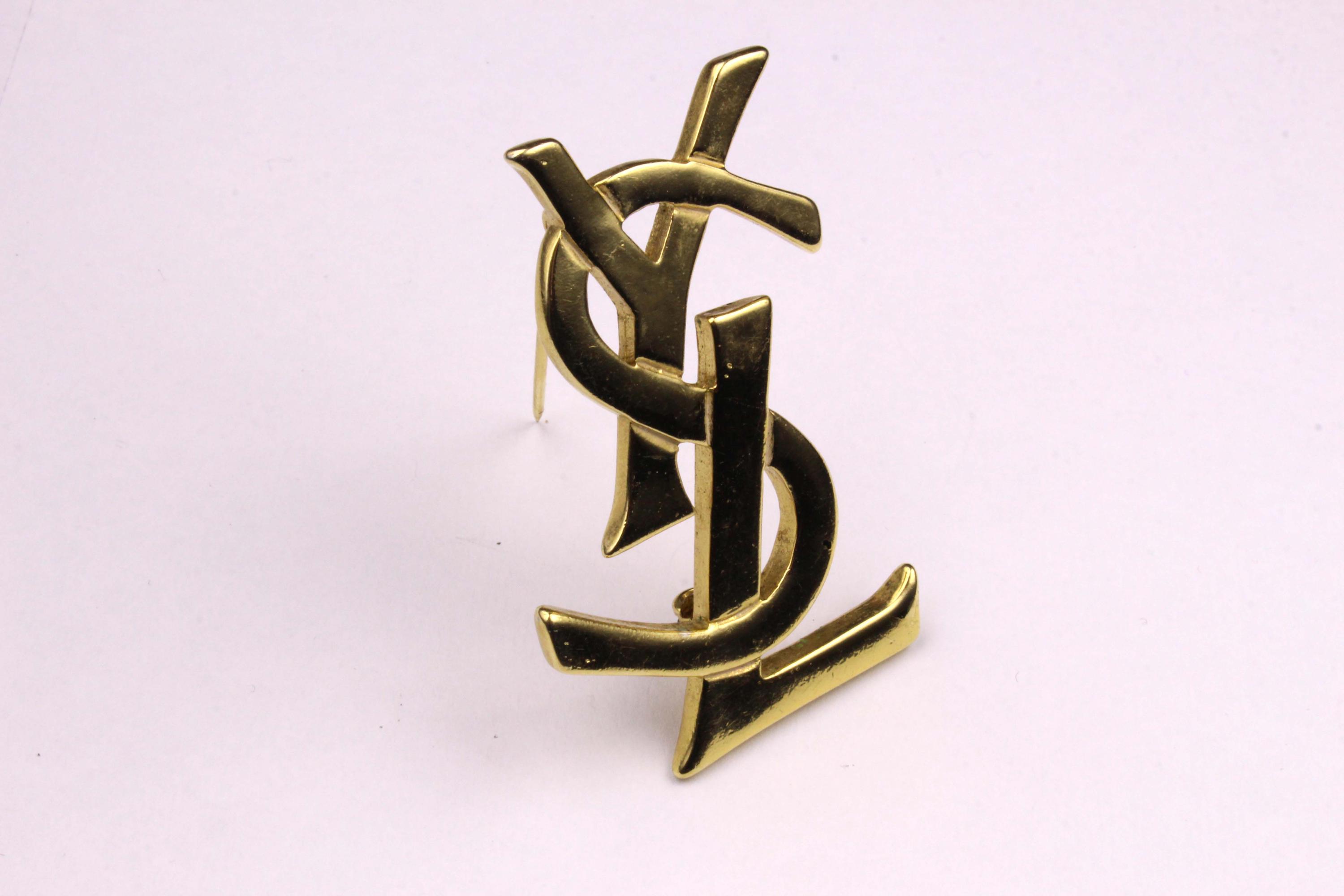 Viange | Our vintage Yves Saint Laurent YSL brooch made in
