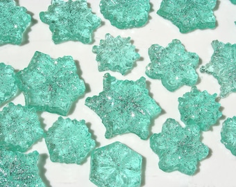 Snowflake Candies Winter Wedding Favors w/silver edible glitter, Bite Size, Frozen Party Favors, Light Blue Wedding Favors, Winter Party