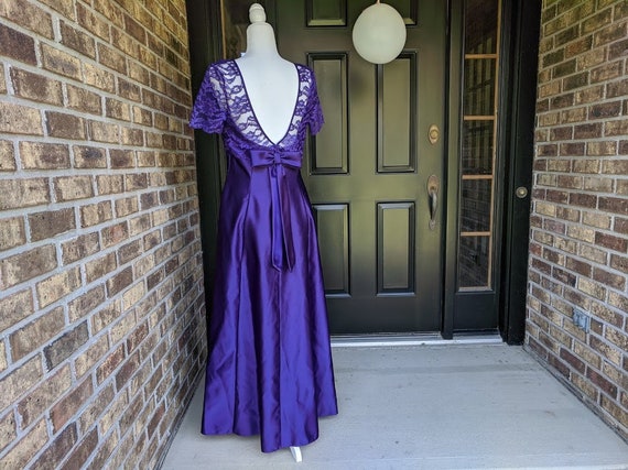 purple lace Bridesmaid dress By Alfred Angelo 199… - image 8