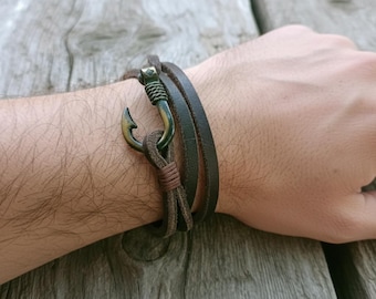 Pulsera de cuero marrón con anzuelo para hombre – Cierre náutico de doble vuelta