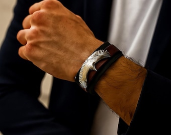 Pulsera de cuero marrón de doble capa para hombre - Brazalete ajustable con diseño de águila - Pulsera artesanal estilo motero