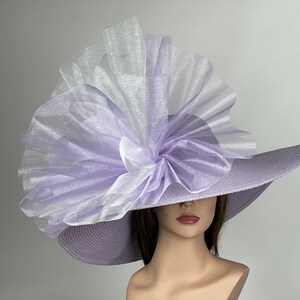 VENTE violet clair lavande fête thé Kentucky Derby chapeau mariage cocktail chapeau large bord de disquette image 1