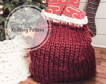 Knitting Pattern // Knit Santa Bag // Christmas Decor // Beginner Pattern // Simply Maggie