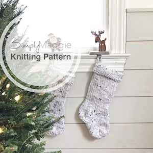 Knitting Pattern // Knit Christmas Stocking // Christmas Decor // Beginner Pattern // Simply Maggie