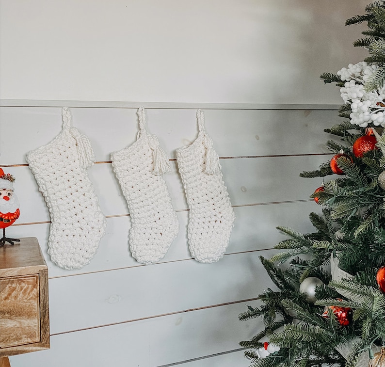 Crochet Pattern // Crochet Christmas Stocking // Christmas Decor // Beginner Pattern // Simply Maggie image 2