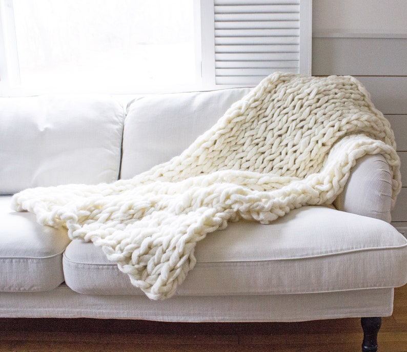 Arm Knitting Pattern // Large Throw Blanket // Chunky Blanket // Chunky Throw // Beginner Pattern // 40 by 51 // Simply Maggie image 6