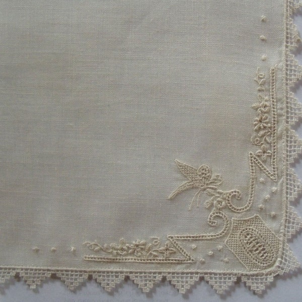 Antique Linen Wedding Hanky / Fine Linen Handkerchief with Lace edging & Embroidery