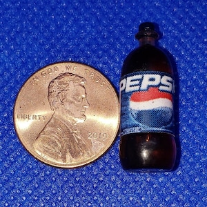 2 Liter Flasche Pepsi Cola - Miniatur 1:12 für Puppenstube