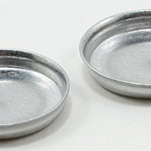 Dollhouse Miniature 2 Piece Aluminum Cake Pans - 1:12 Scale