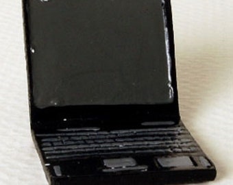 Dollhouse Miniature Laptop - 1:12 Scale
