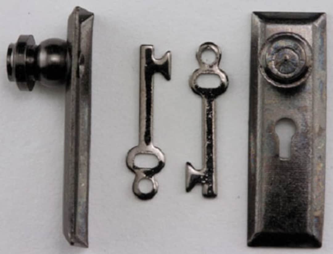 Dollhouse Miniature Door Knobs W/key Plate Pewter 2 Pk 112 Scale Etsy
