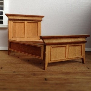 Dollhouse Miniature Quarter Scale Murrelet Style Full Size Bed KIT - 1:48