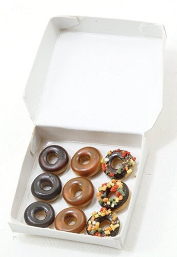 Details about   1:12 Dollhouse Miniatures Donuts HMN 1Y 