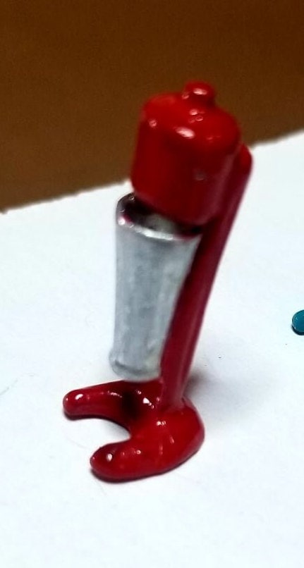 Dollhouse Miniature Milk Shake Mixer in RED - 1:12 Scale