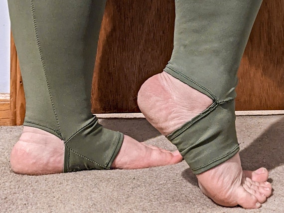 Womens Curvy Stirrup Leggings PDF Sewing Pattern Leggings PDF, Leggings Sew,  Leggings Pattern, Curvy Sewing Pattern, Curvy Legging 