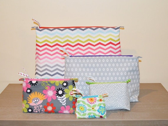 Zoe zip pouch hotsell
