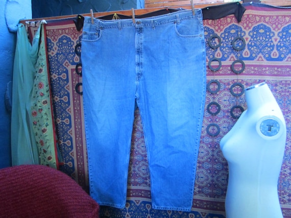 XXX Large Levi Jeans/Mens Very Large Levi Jeans/Fa