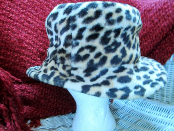 Faux Fur Bucket Hat/Vintage Ladies Bucket Hat/Faux