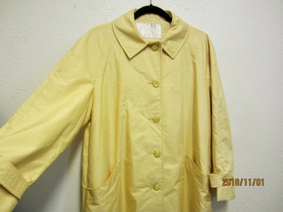Rain Coat/Weatherbee Fashion Original Label Yellow