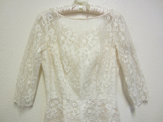 1950'sLace Dress/ Illusion Sweetheart Neckline Wed