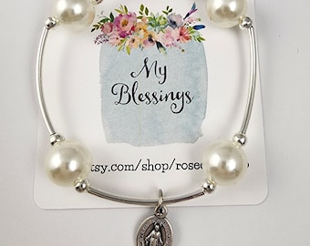 Miraculous Medal Prayer Bracelet Virgin Mary Catholic Jewelry - Be Blessed - Choice of Colors Prayer Pearls