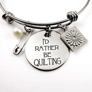 Quilt Bracelet, I&#39;d Rather Be Quilting Bracelet, Quilter Necklace, Gift for Quilter, Love to Quilt , Quilt Charm Bracelet, Quilter Gift