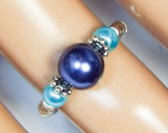 Cynthia Lynn "SUMMER BLUES" Blue and Turquoise Pearl Beaded Silver Stretch Ring