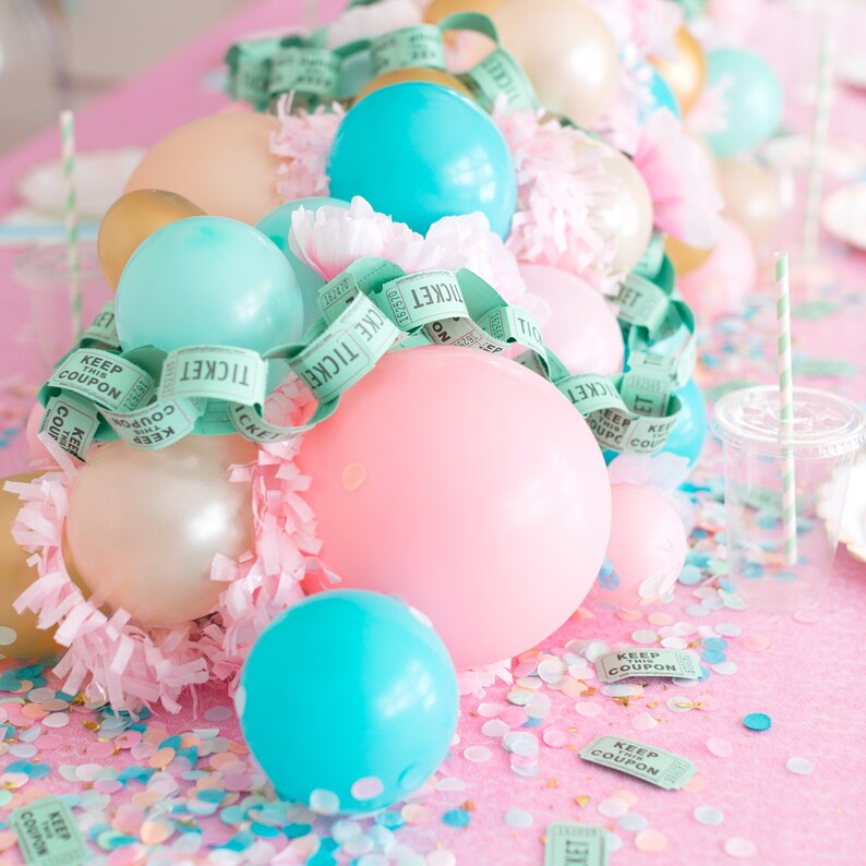 Carousel Balloons includes 3 pre-filled confetti balloons 12 Balloons