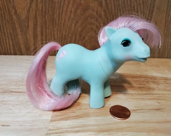 Vintage My Little Pony Baby Cuddles with beddy bye eyes   G1 play set Ponies made by Hasbro- year 4- 1985-86